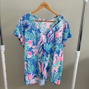 Lilly Pulitzer Blue and Pink Etta Short Sleeve Top XL V-neck high-low hem
